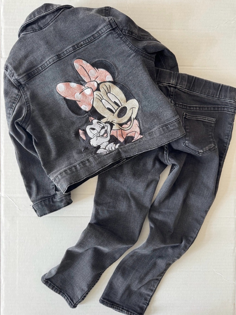 H&M Disney Black Denim Minnie Mouse Matching Jacket and Jeans Set 2-3Y
